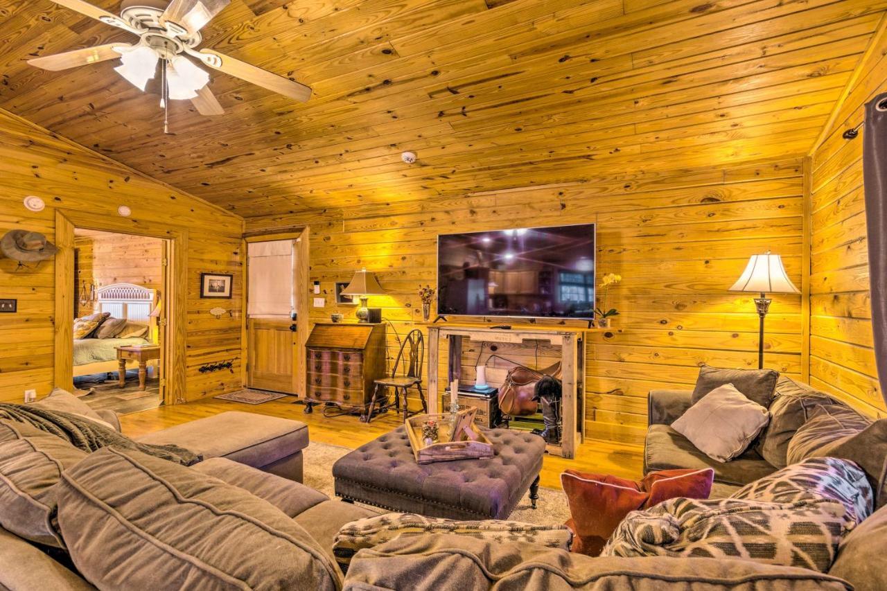 Pet-Friendly Cabot Cabin With Fenced Yard! Exterior photo