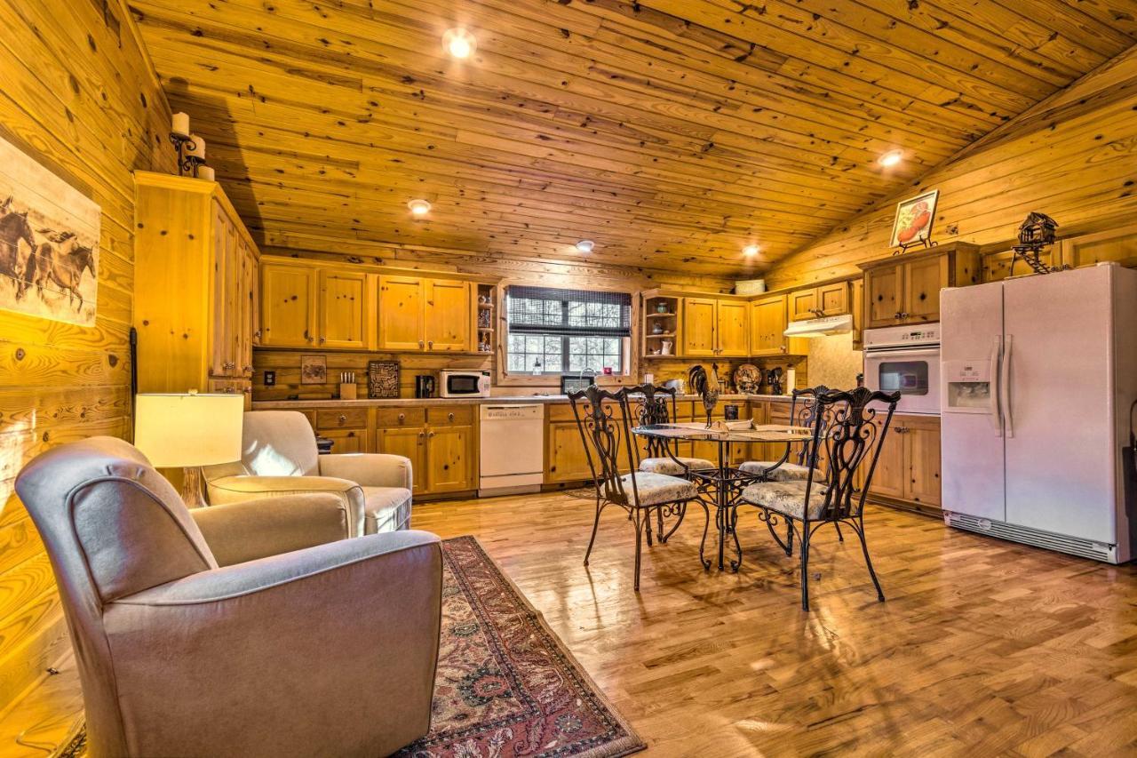 Pet-Friendly Cabot Cabin With Fenced Yard! Exterior photo